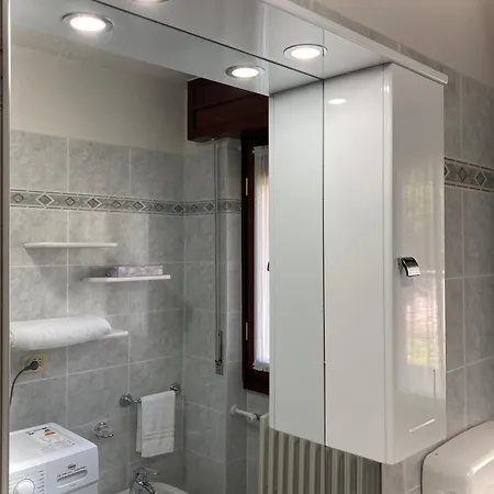 Milele Bed & Breakfast 3*